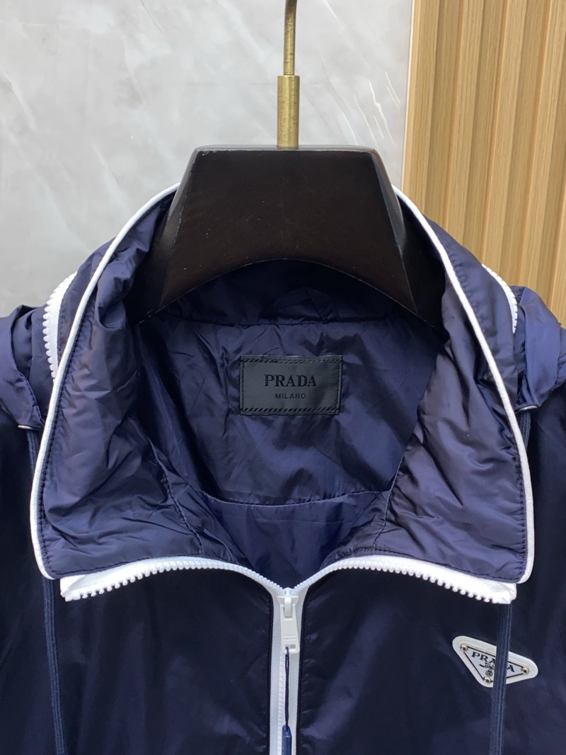 Pra*a outwear